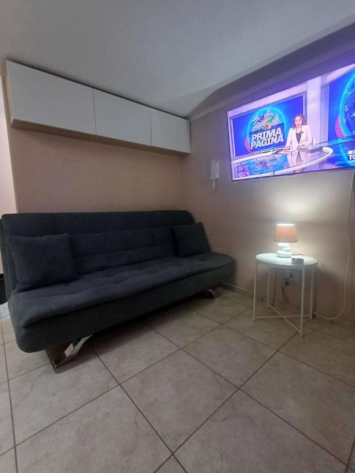 Masaniello'S House Apartment Napoli Bagian luar foto