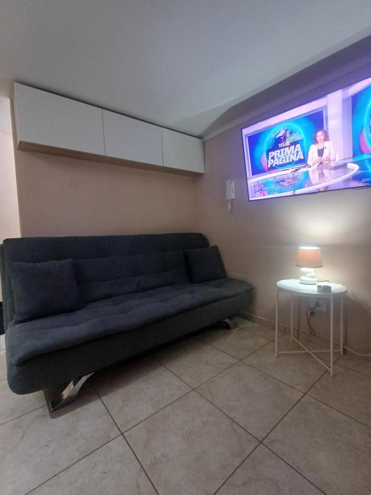 Masaniello'S House Apartment Napoli Bagian luar foto